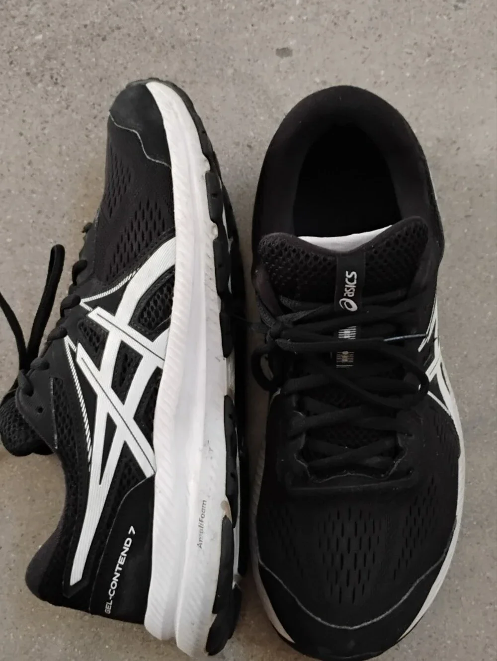ASICS Gel Contend 7 Black & White Running Sneakers